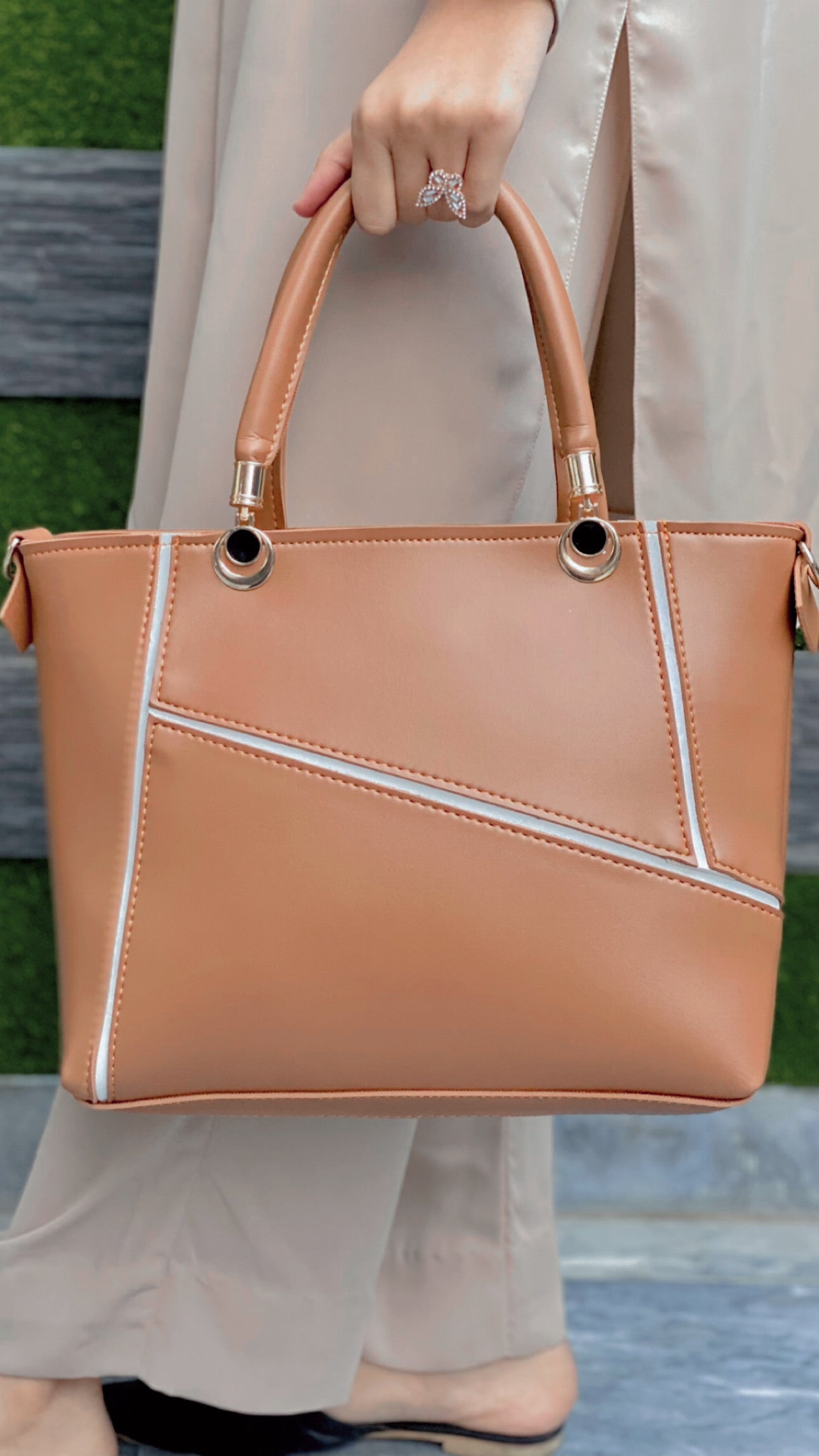 Contour Luxe Tote Brown Bag